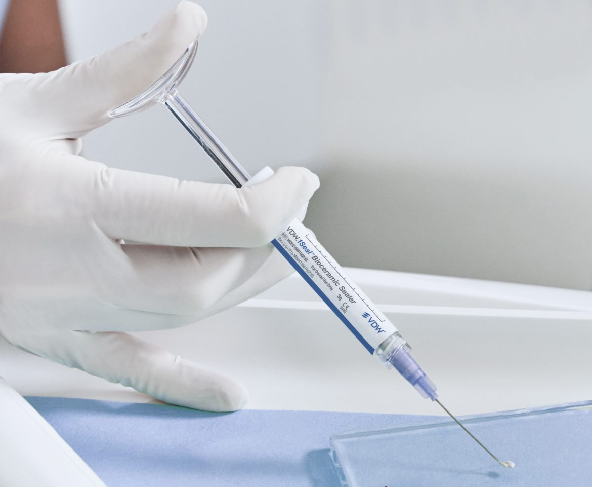 A picture containing indoor Description automatically generated